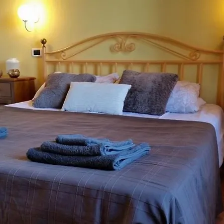 Madonna Della Sanita Sleeps 2 Pool T763612 Citta della Pieve