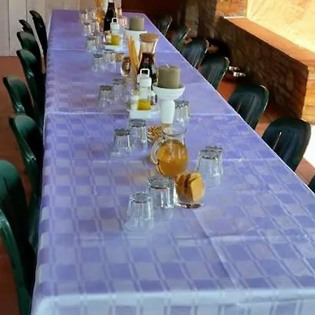 Madonna Della Sanita Sleeps 2 Pool T763612