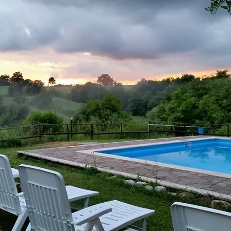 Madonna Della Sanita Sleeps 2 Pool T763612 * Città della Pieve