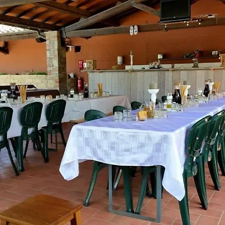 Madonna Della Sanita Sleeps 2 Pool T763612 * Citta della Pieve